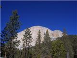 Pogled na Half Dome in subdome iz doline Little Yosemite Valley 