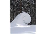 Planina Zajavornik Ob poti pa brezštevila prelepih snežnih skulptur...