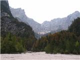 Sentiero Alpinistico Carlo Chersi jutro v zatrepu Zajzere je bilo bolj sivo