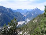 ko prideva višje, se odpre lep pogled na dolino Bele - Val Fella