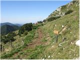 Planina Kuhinja - Gomiščkovo zavetišče na Krnu