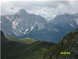 Sextenski Dolomiti,v sredini približan Torre di Toblin