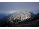 SPP od Vršiča do Mojstrane  Prisank je dobil meglen okras