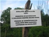 To nas pričaka pri jezercih.