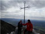 Veliki Rob 1237m, v zraku zlovešči oblaki...