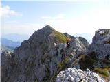 Monte Tinisa ( Monte Pascul ) - 2120m ...potem se greben zoži v ostro rez