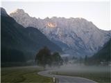 Rjavčki vrh ali Planinšca ( 1898m ) Jutranje sonce na Rjavčkem vrhu