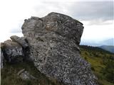 Taoca -1904m Zanimive so te ogromne skalne skulpture.