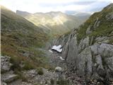 Moldeveanu-2544m -najvišja gora Romunije Ostanek zime .