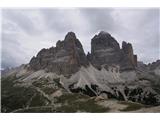 In to je najin cilj. Tri Cime de Lavaredo s kočo Auronzo ob njihovem vznožju