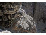 Sextenski Dolomiti - pot *Dolomiti senza confini* Pogled nazaj. Po teh policah poteka pot