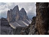 Sextenski Dolomiti - pot *Dolomiti senza confini* Tri Cime. Videla sva jih z različnih zornih kotov in od marsikje jih ne prepoznaš