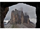 Sextenski Dolomiti - pot *Dolomiti senza confini* Eden od znamenitih pogledov na Cime je ravno s te poti