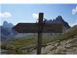 Sextenski Dolomiti - pot *Dolomiti senza confini* Po najini navadi sva obiskala še okolišnje vrhove, tokrat Lastron dei Scarperi