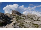 Sextenski Dolomiti - pot *Dolomiti senza confini* Proti vrhu