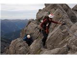 Lienški Dolomiti - gore nad kočo Karlsbader Hütte Tudi tukaj se najprej vzpnemo na greben