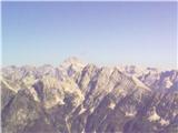 evo ga....Triglav (močno približana slika)