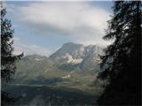 Zgornja planina Goriuda nad Montažem se zbirajo oblaki