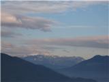 Jesenski pogled izpred gostilne Jug - K.S. Alpe