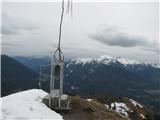 Monte Talm 1728 m na vzhodu znano smučišče Zoncolan