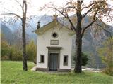 Jof di Chiusaforte in Monte Plananizza kapela (Giovani Pesamosca)