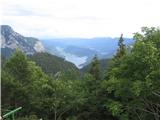 Pri povratku pogled na Bohinjsko jezero od koče na Komni.