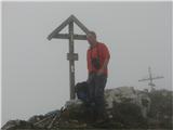 Crode dei Longerin (2523 m) in Monte Schiaron (2246 m) tudi tukaj ni šlo brez megle