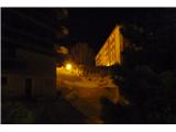 Ob 3:40 iz apartmaja