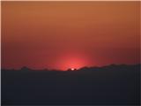 Planina Svinja / Saualpe (2079m) Sonce se je skrilo za Visoke Ture.