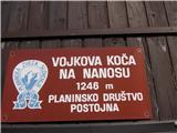 na višini 1246 metrov leži tale prijetna koča