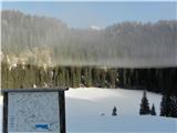 Planina Jezero s skrivnostno jutanjo meglico