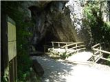 vhod v jamo Pekel