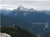 Spalla del Durrano na drugi strani se bohotijo velike Dolomitske gore